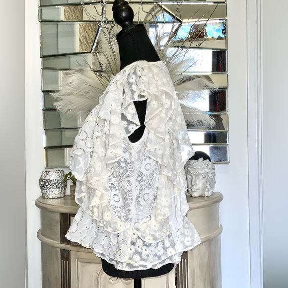 NWOT Verb by Pallavi Singhee Sleeveless Blouse Ivory
Size M - Picture 4 of 13